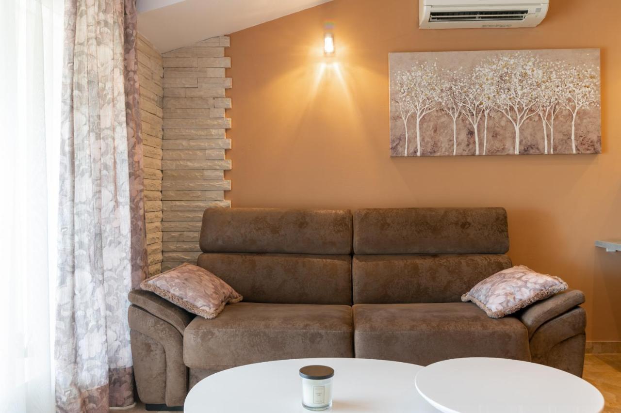 Deluxe Bambi With Panoramic View Apartment