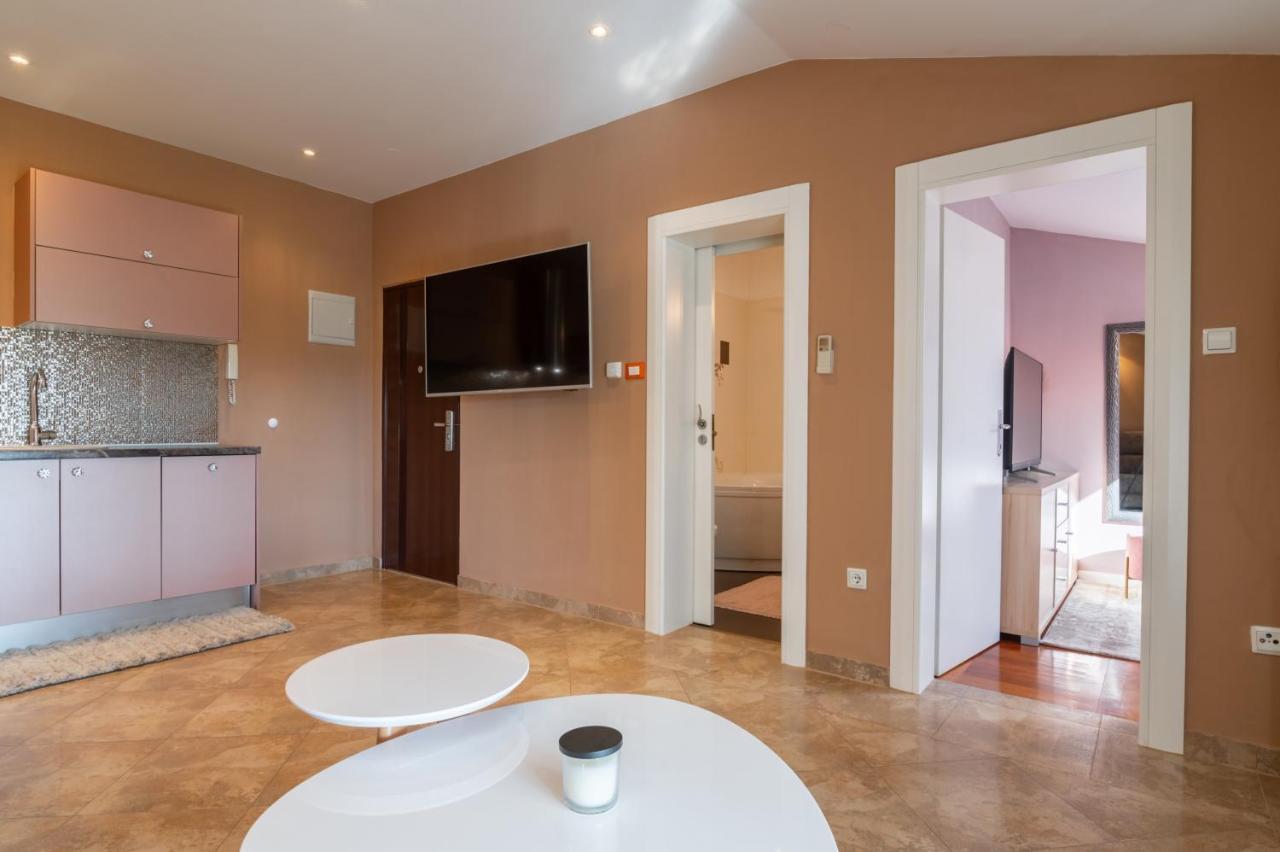 Deluxe Bambi With Panoramic View Apartment