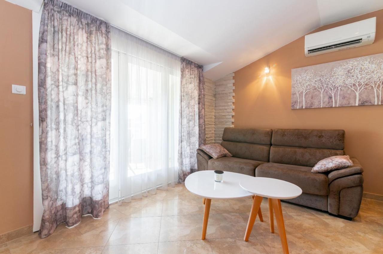 Deluxe Bambi With Panoramic View Apartment Zadar