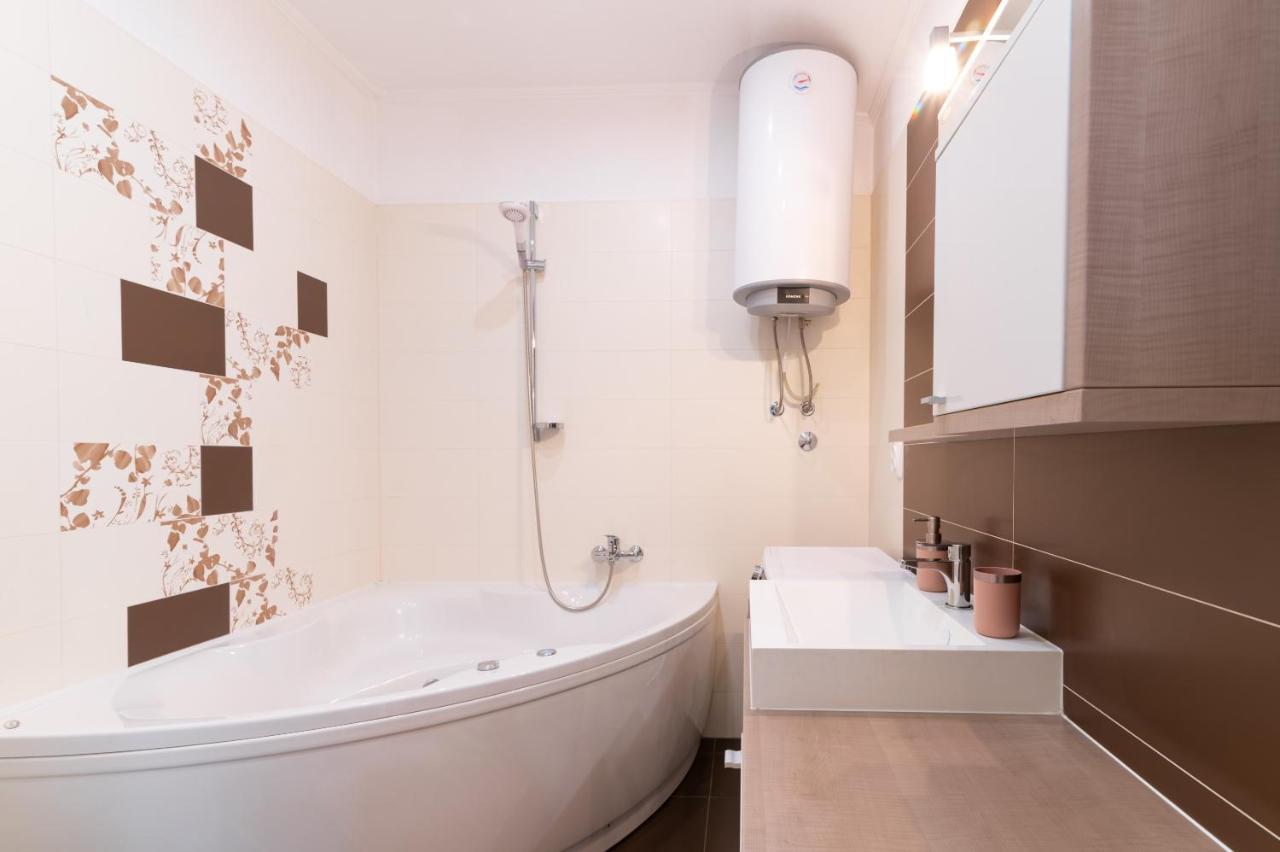 Deluxe Bambi With Panoramic View Apartment Zadar